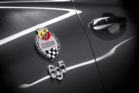Có thể bạn chưa biết Abarth – Người khổng lồ “tí hon”. - 13 Cùng với mẫu 595 “50th Anniversary”, Abarth cũng sẽ mang tới Frankfurt mẫu 695 Maserati